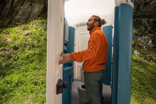 Best Luxury portable toilet rental  in Seffner, FL